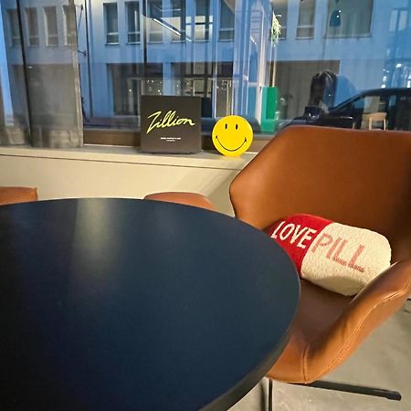 Moxy Antwerp Hotel ภายนอก รูปภาพ