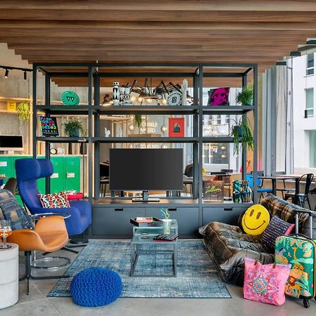 Moxy Antwerp Hotel ภายนอก รูปภาพ