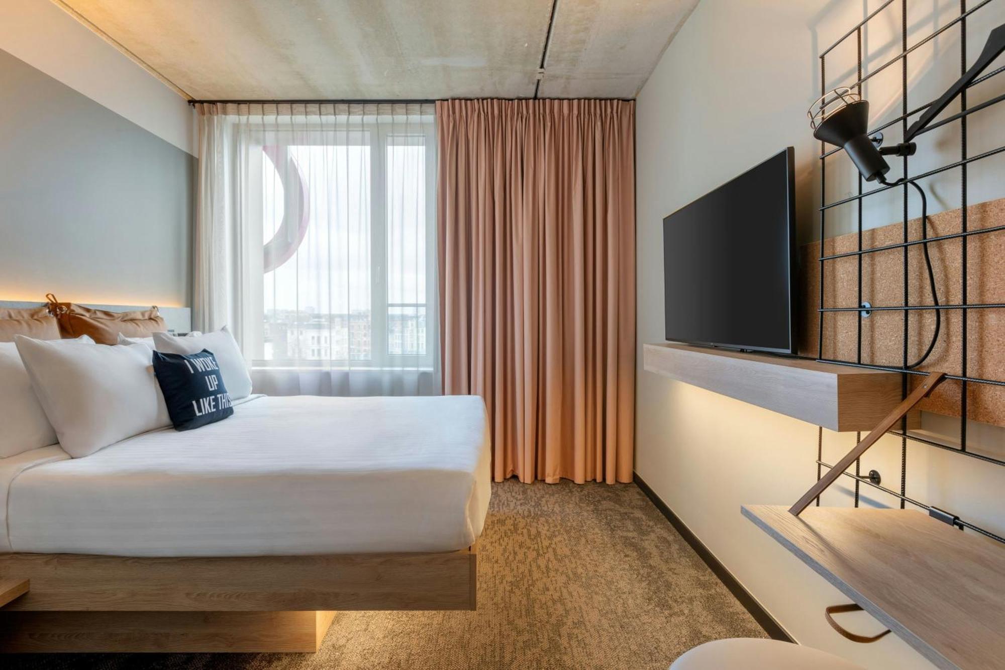 Moxy Antwerp Hotel ภายนอก รูปภาพ