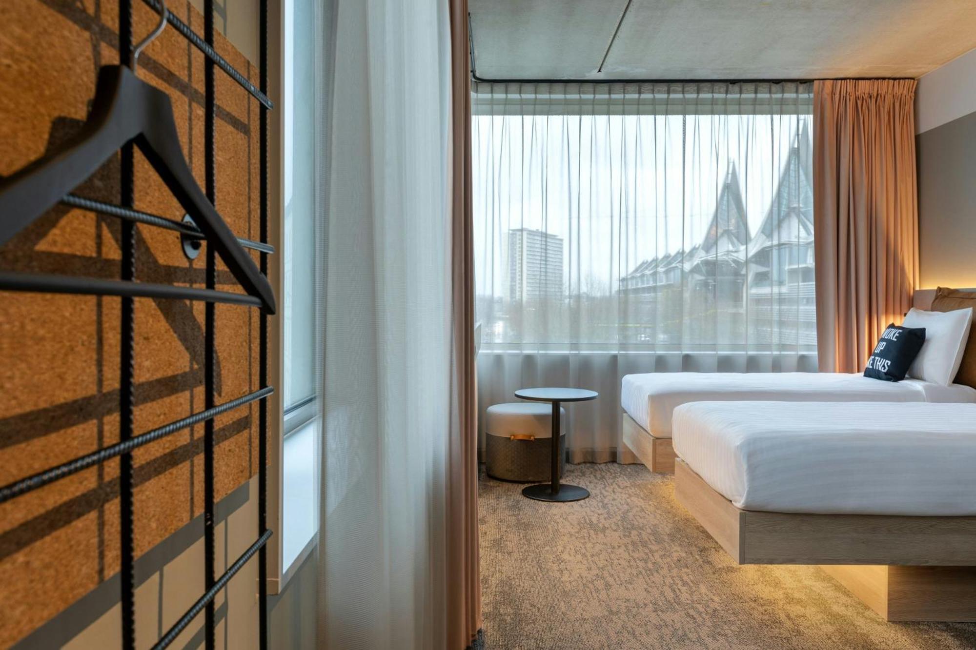 Moxy Antwerp Hotel ภายนอก รูปภาพ